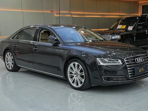 Audi A8 2014