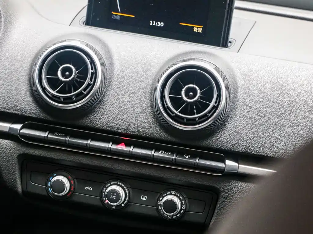 Audi A3 2017 — фото 11