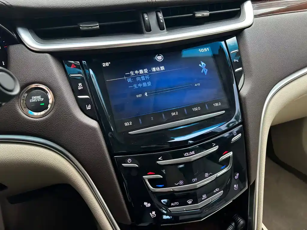 Cadillac XTS 2013 — фото 23