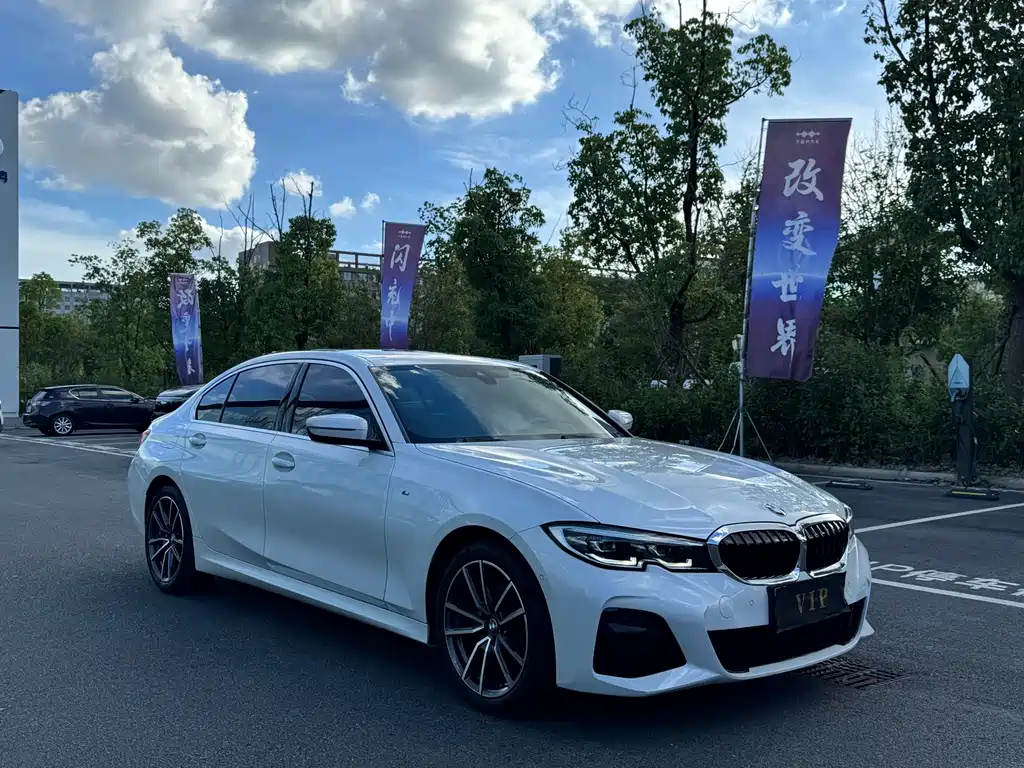 BMW 3 Series 2021