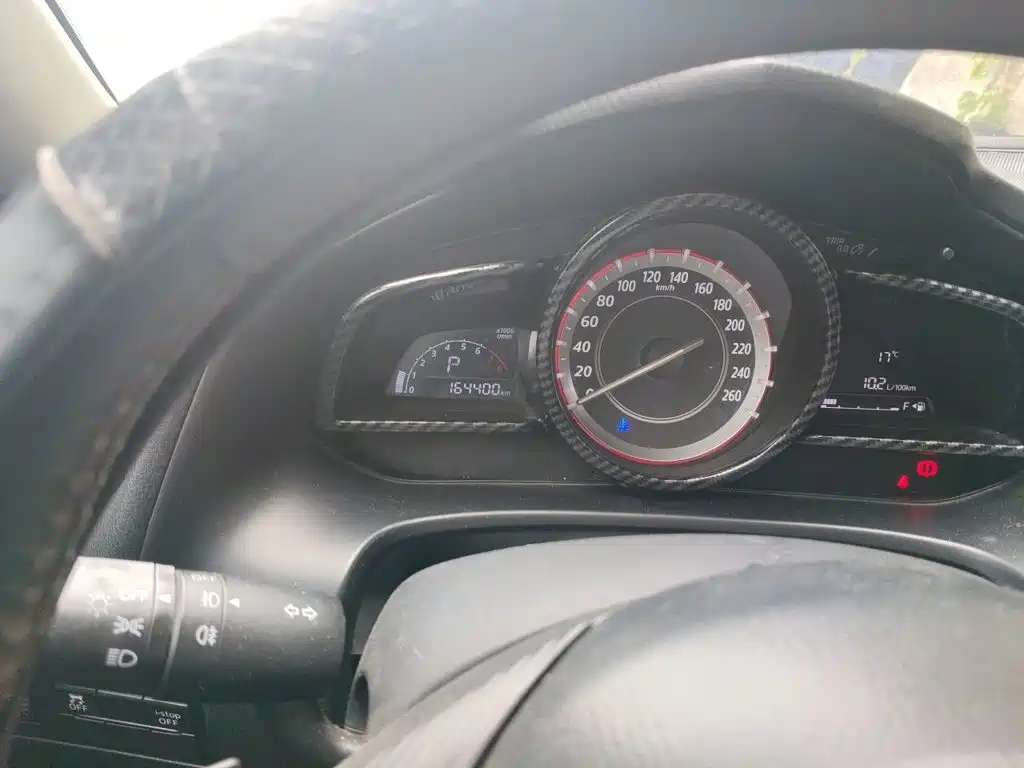 Mazda 3 Angkesela 2015