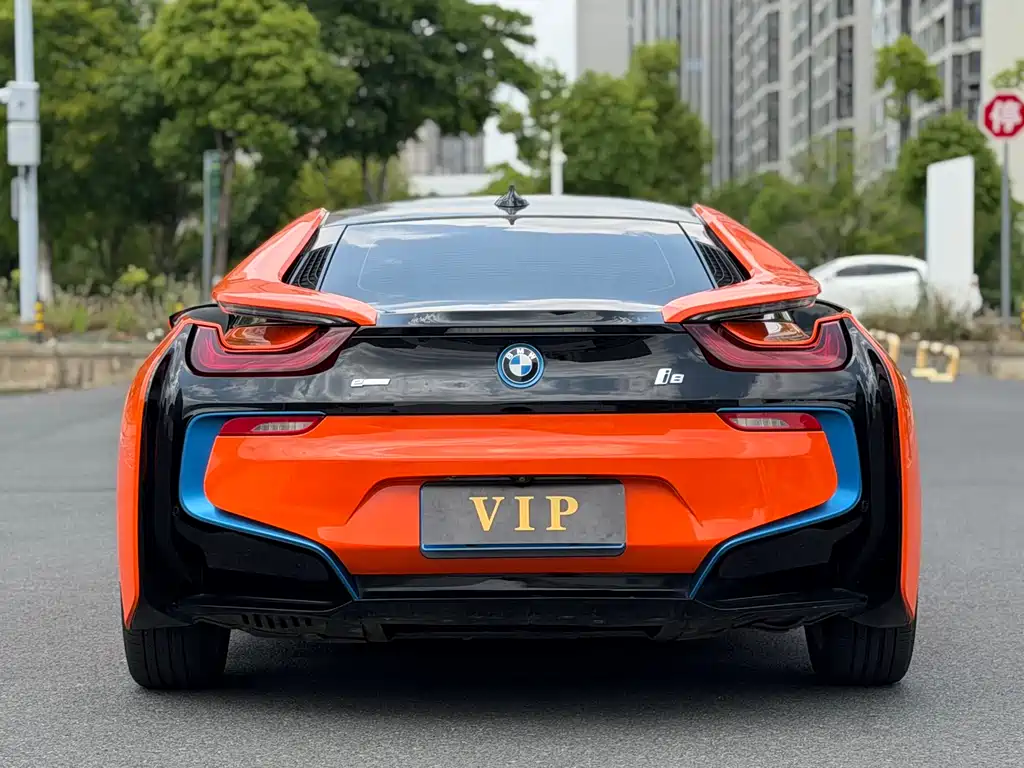 BMW i8 2017 — фото 6