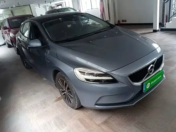 Volvo V40 2016