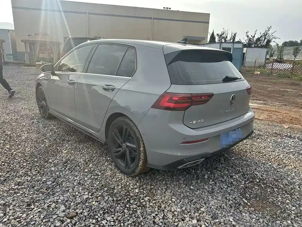 Volkswagen Golf 2023