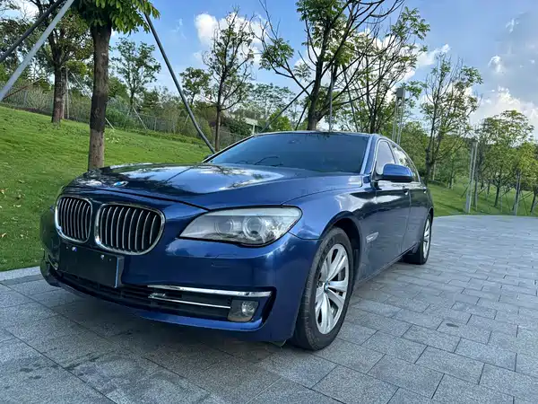 BMW 7 Series 2011