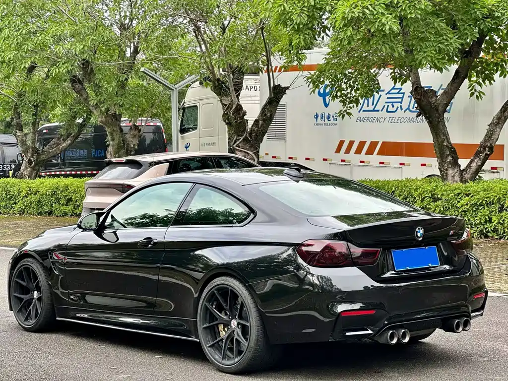 BMW M4 2018 — фото 7
