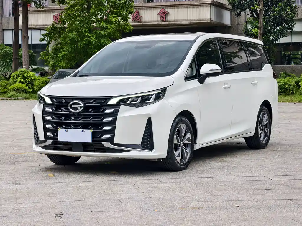 GAC Trumpchi M6 2021 — фото 1
