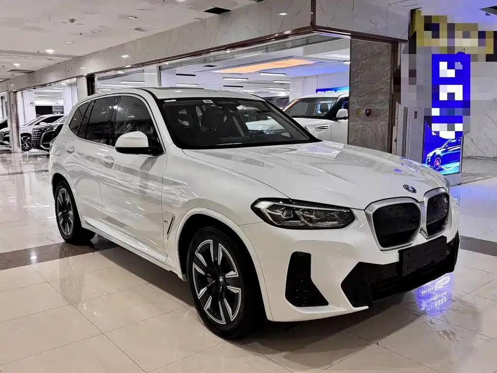 BMW iX3 2023 — фото 3