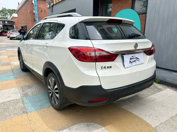 Dongfeng Fengshen AX3 2016