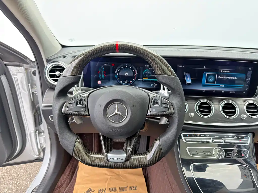 Mercedes-Benz E-Class 2016 — фото 13