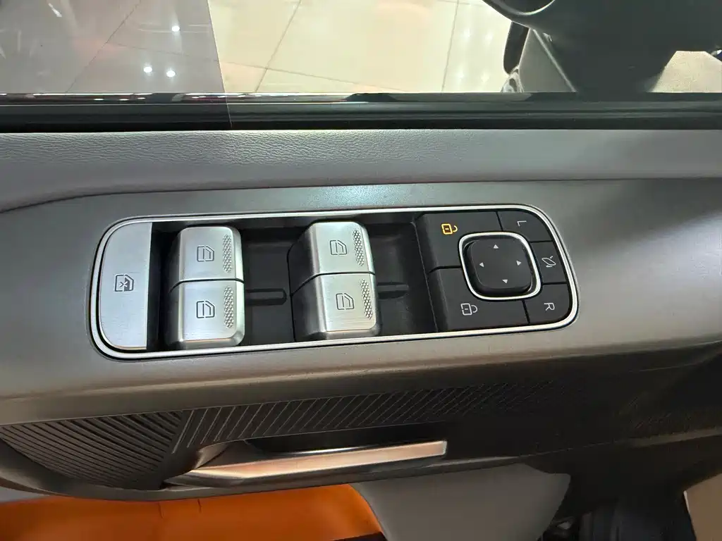 BAIC BJ40 Extended Range 2025 — фото 14