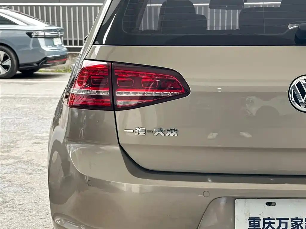 Volkswagen Golf 2017 — фото 15