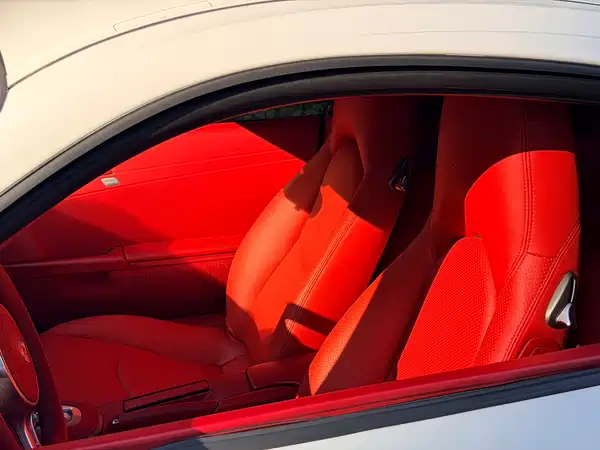 Porsche Cayman 2012