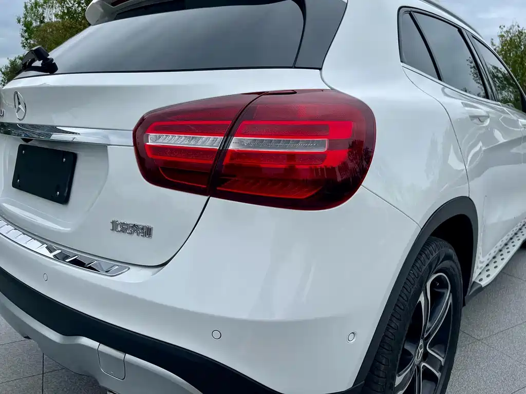 Mercedes-Benz GLA 2018 — фото 19
