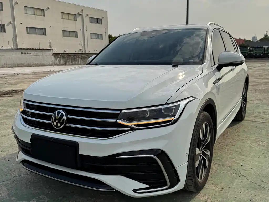 Volkswagen Tiguan L 2022