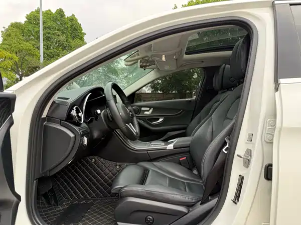 Mercedes-Benz C-Class 2019