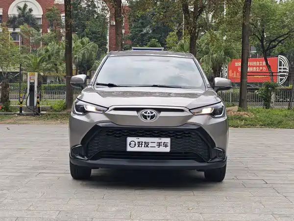 Toyota Frontlander 2023