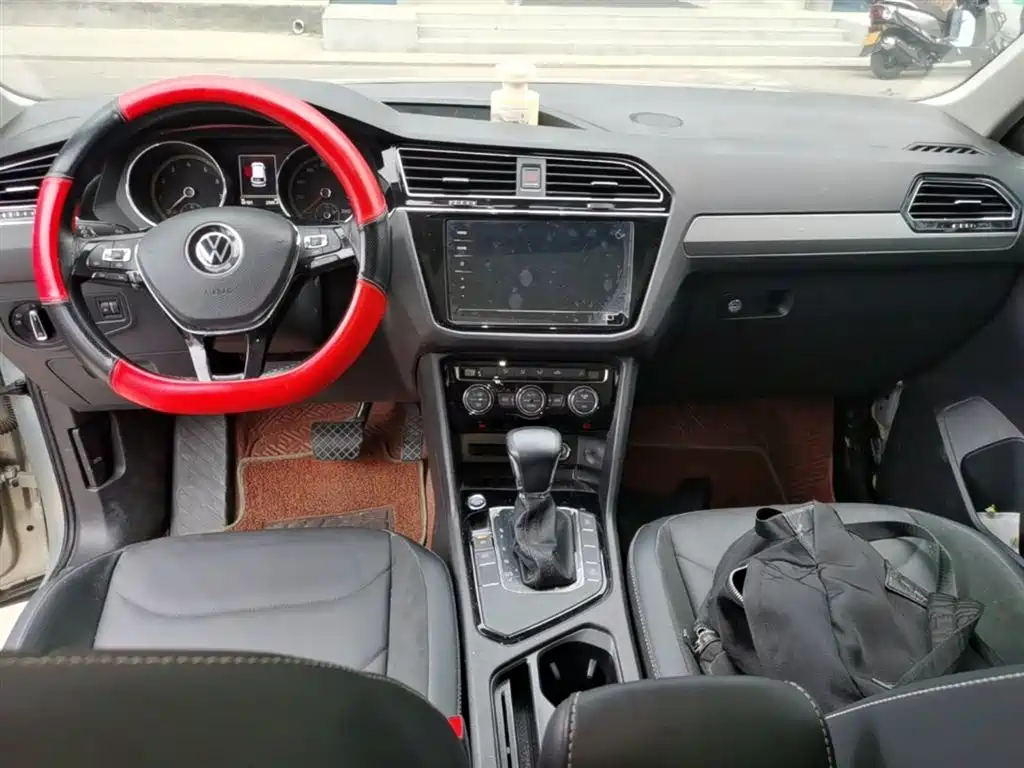 Volkswagen Tiguan L 2021 — фото 10
