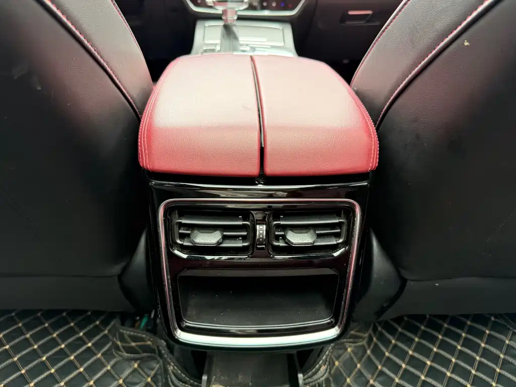 Jetour X70 PLUS 2021 — фото 13