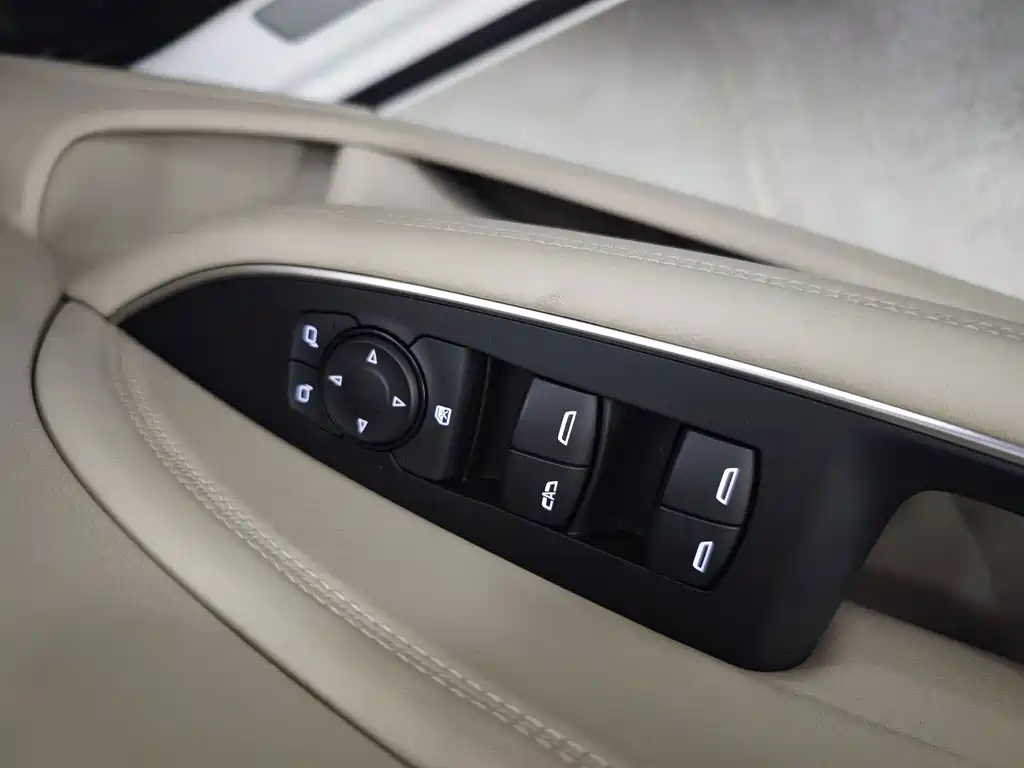 Buick Regal 2021 — фото 12