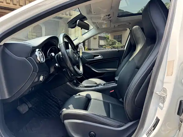 Mercedes-Benz GLA 2017