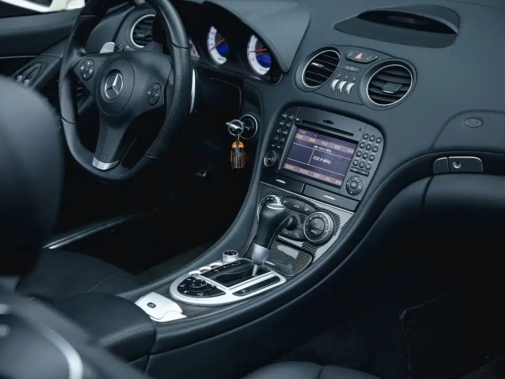 Mercedes-Benz SL-Class AMG 2010 — фото 16