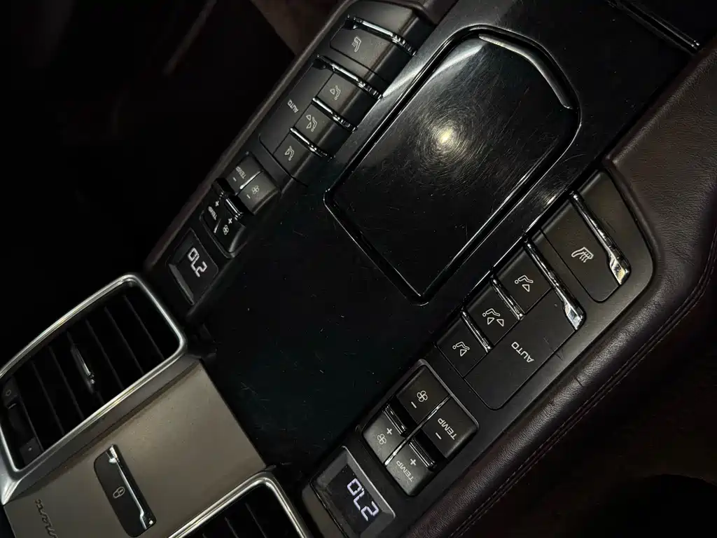 Porsche Panamera 2015 — фото 13