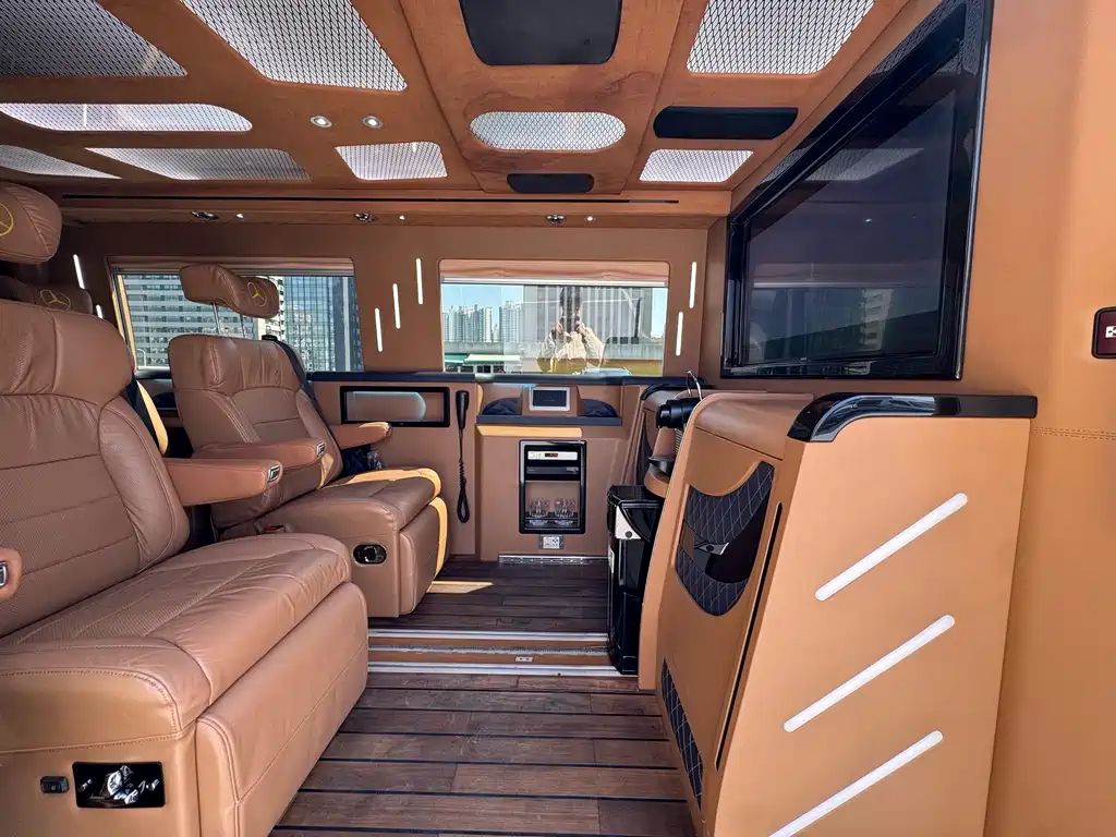 Mercedes-Benz Sprinter 2017 — фото 11