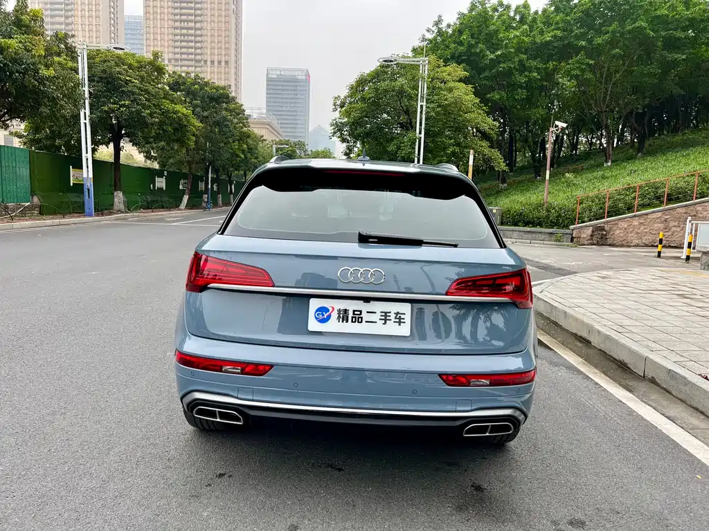 Audi Q5L 2021 — фото 27