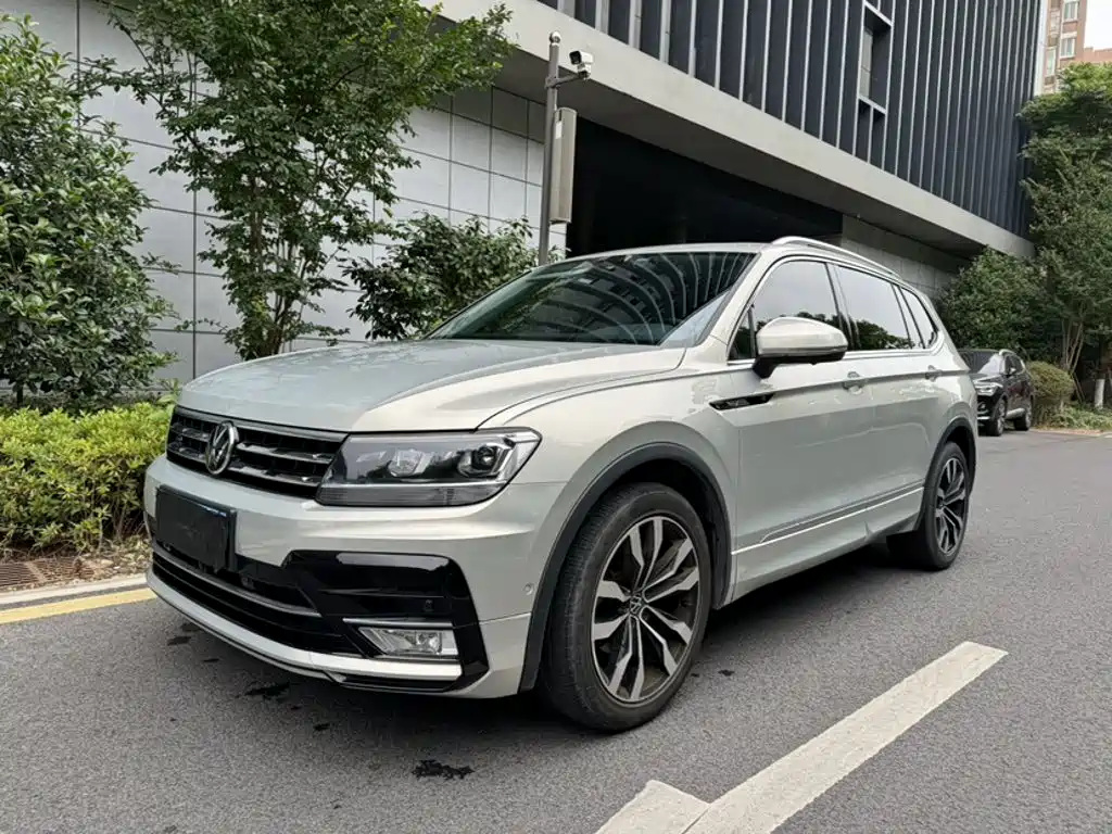 Volkswagen Tiguan L 2021