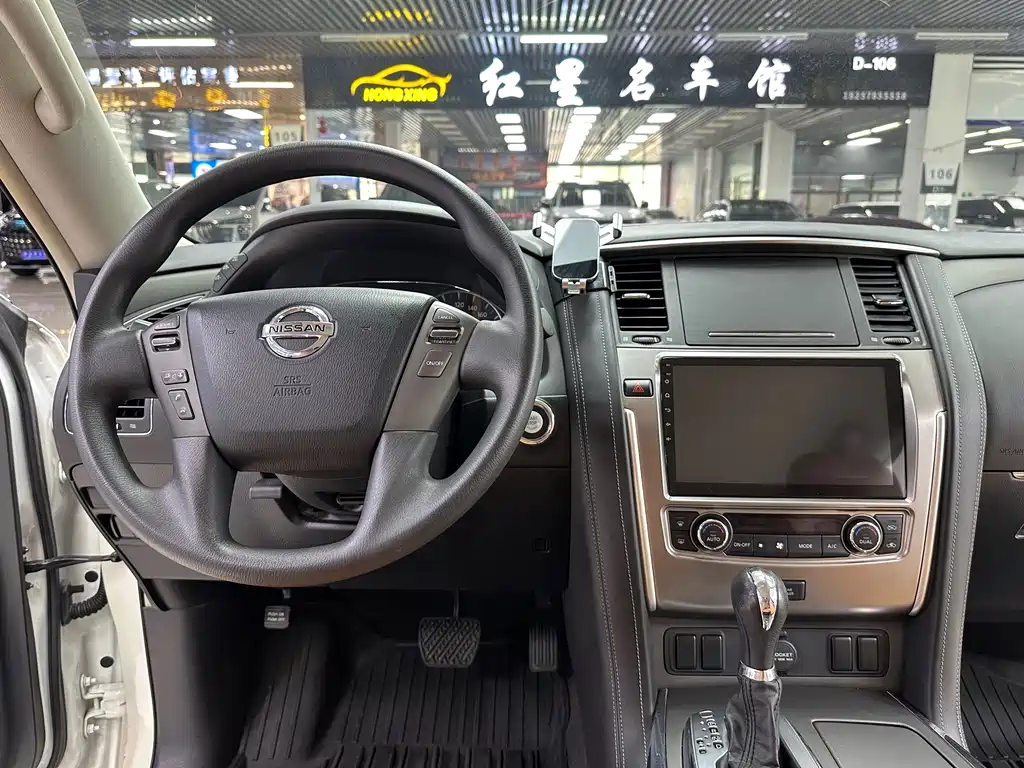Nissan Patrol 2018 — фото 14