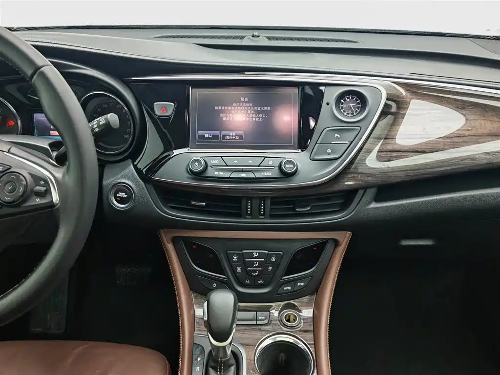 Buick Envision Plus 2016 — фото 12