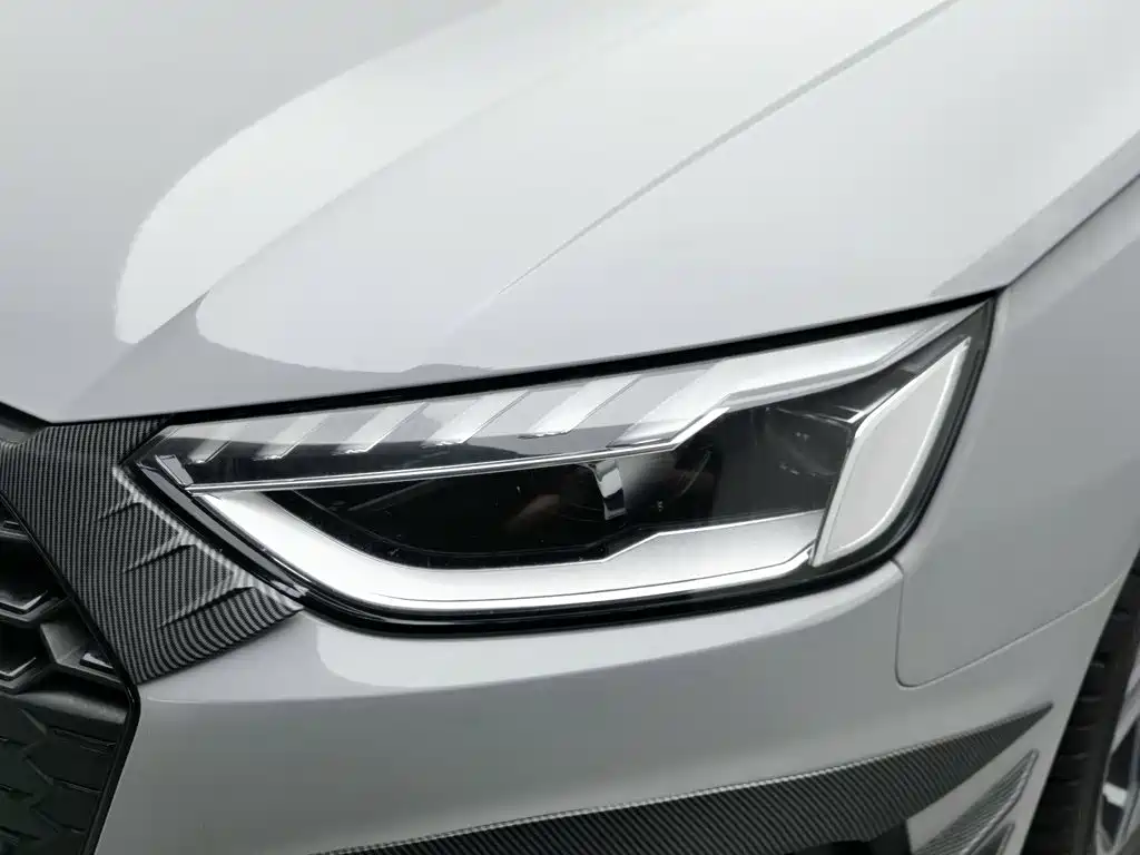 Audi A4L 2020