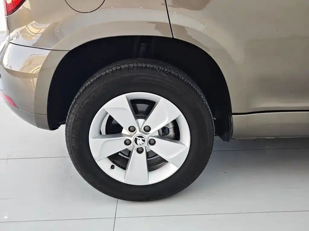 Skoda Yeti 2018 — фото 27
