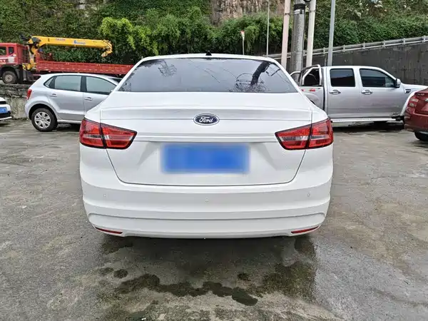 Ford Escort 2017