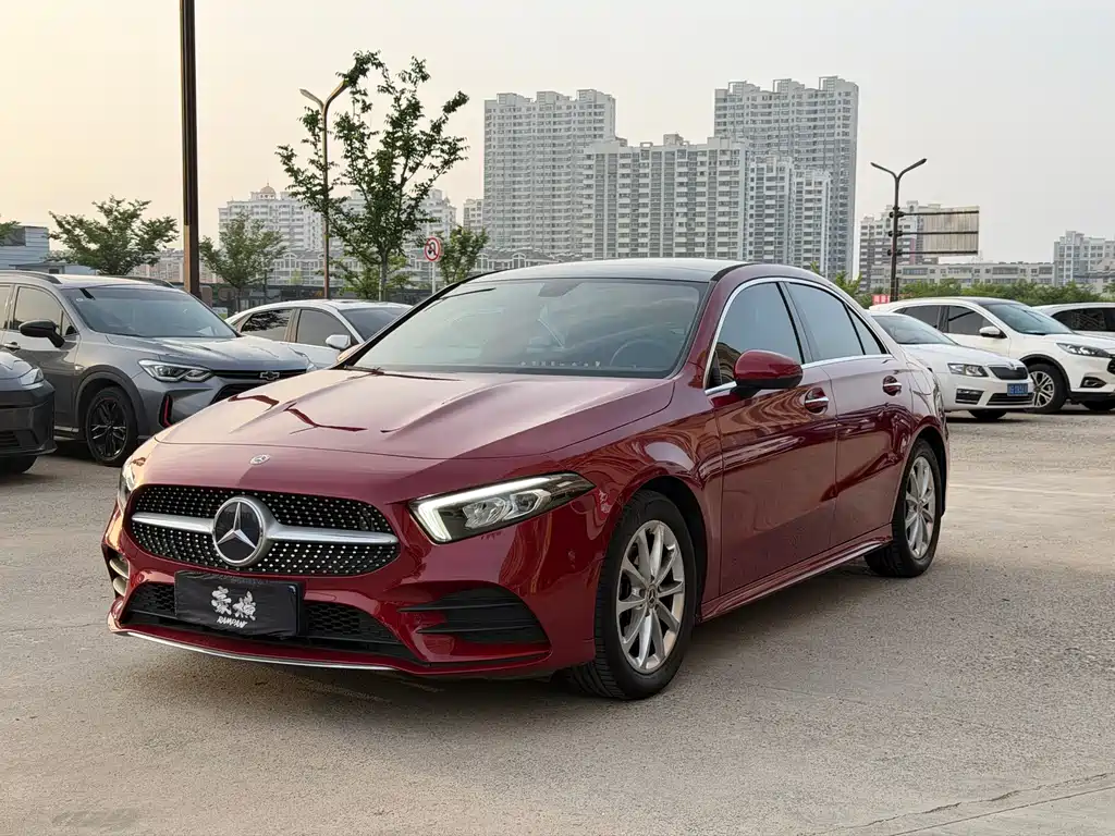 Mercedes-Benz A-Class 2020 — фото 1