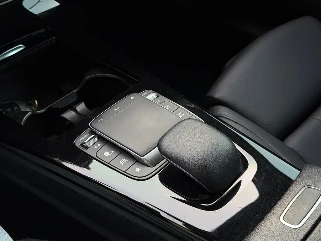 Mercedes-Benz A-Class 2020 — фото 17