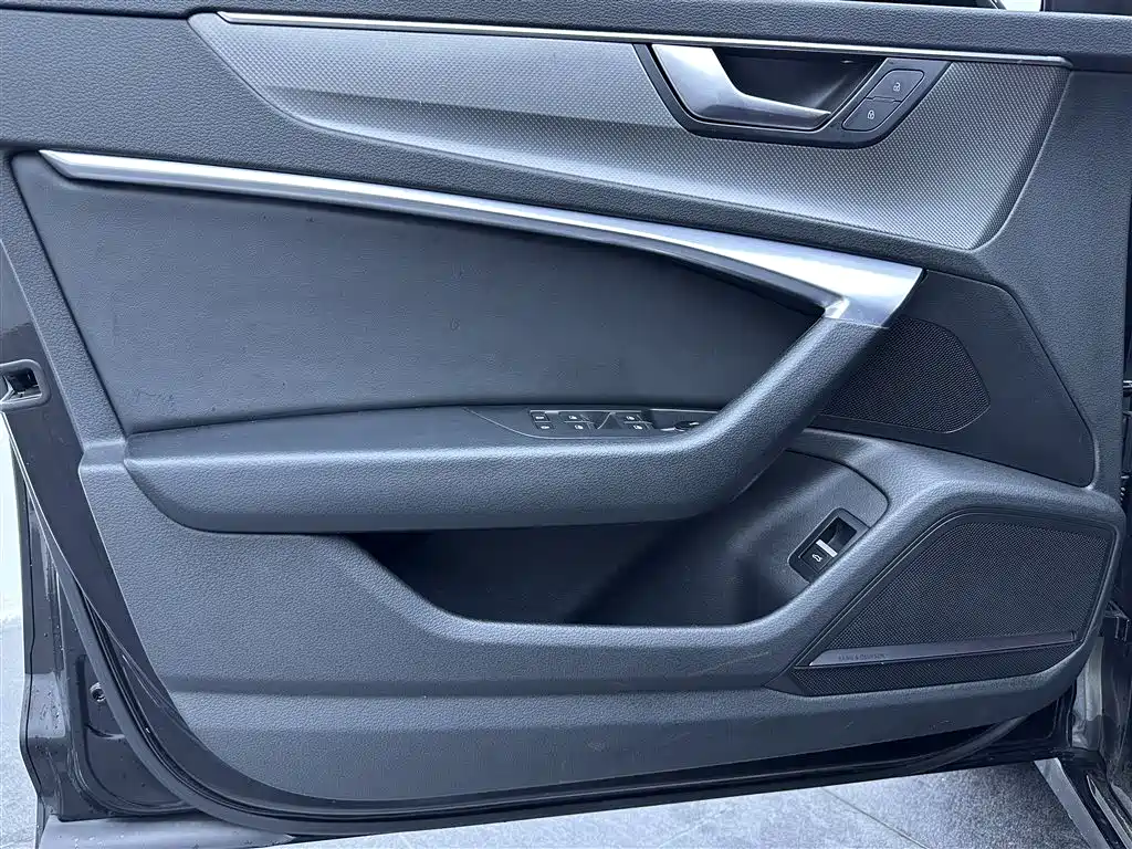 Audi A6L 2020 — фото 16