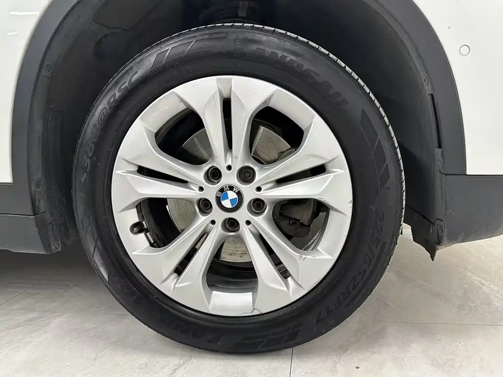BMW X1 2017 — фото 15