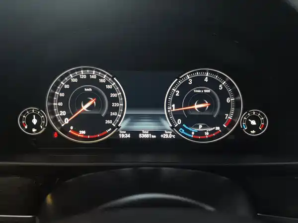 BMW 5 Series 2016