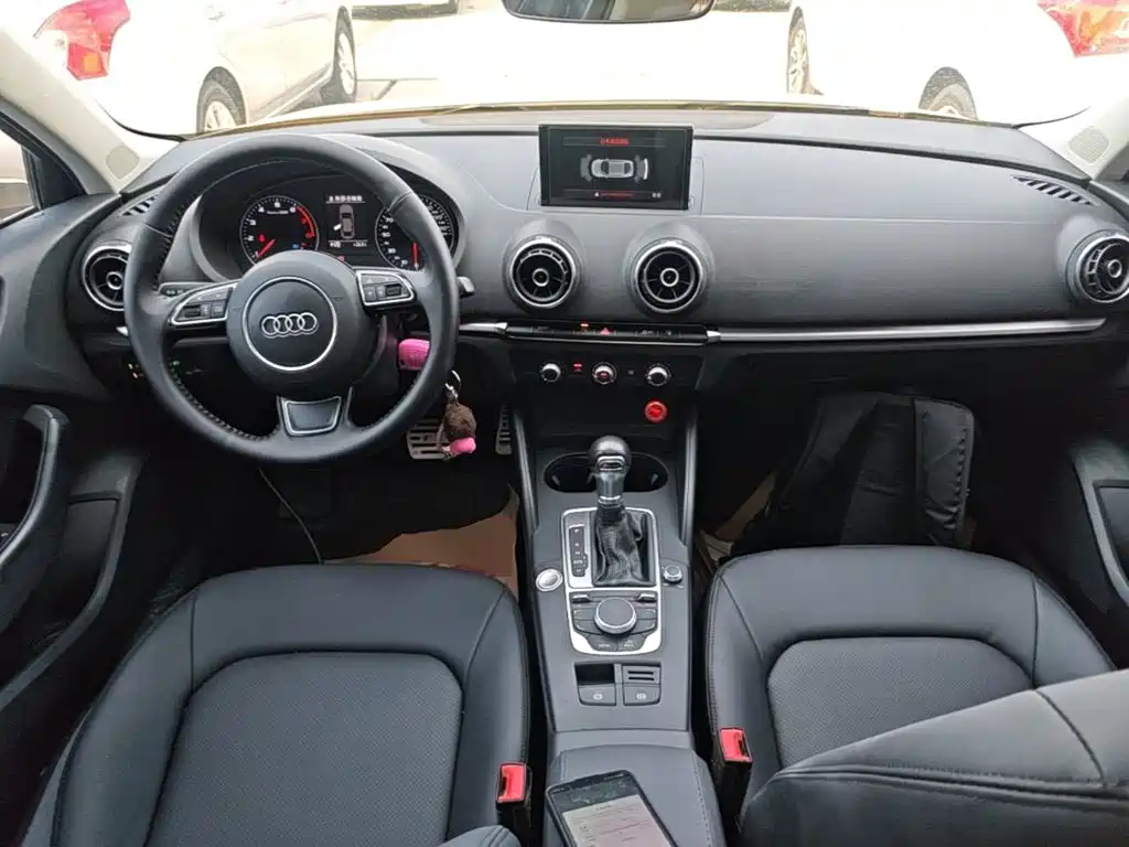 Audi A3 2016 — фото 10