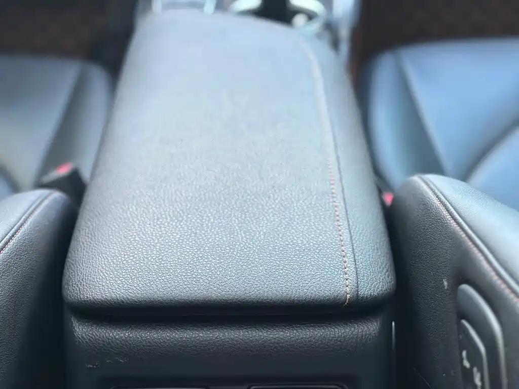 Toyota Camry 2020 — фото 15