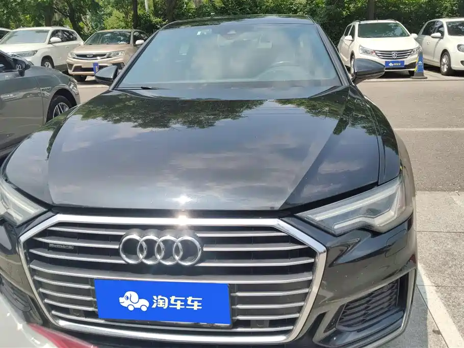 Audi A6L 2022