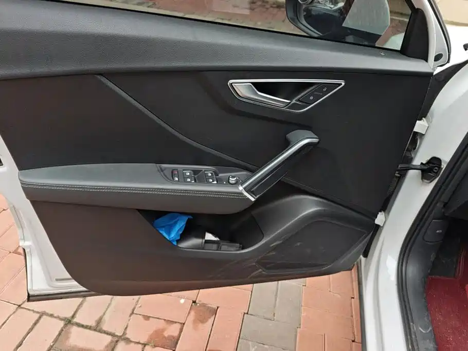 Audi Q2L 2022