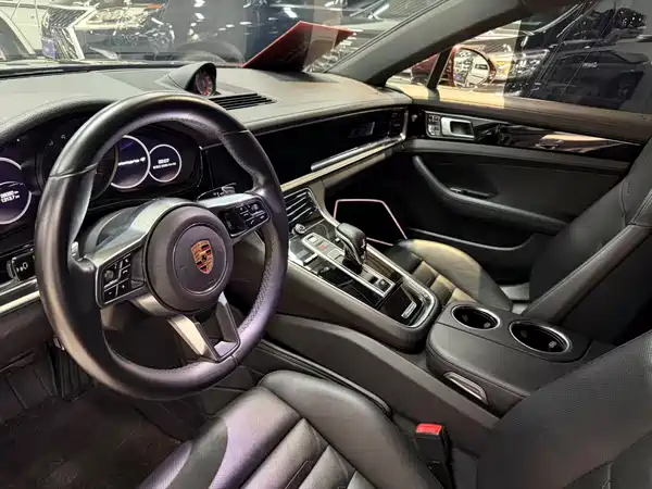 Porsche Panamera 2018