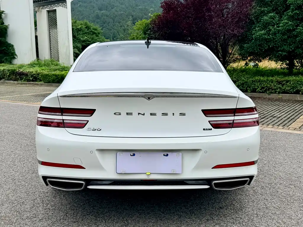 Genesis G80 2023