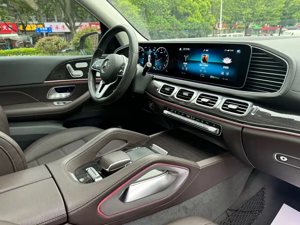 Mercedes-Benz GLE 2020 — фото 14