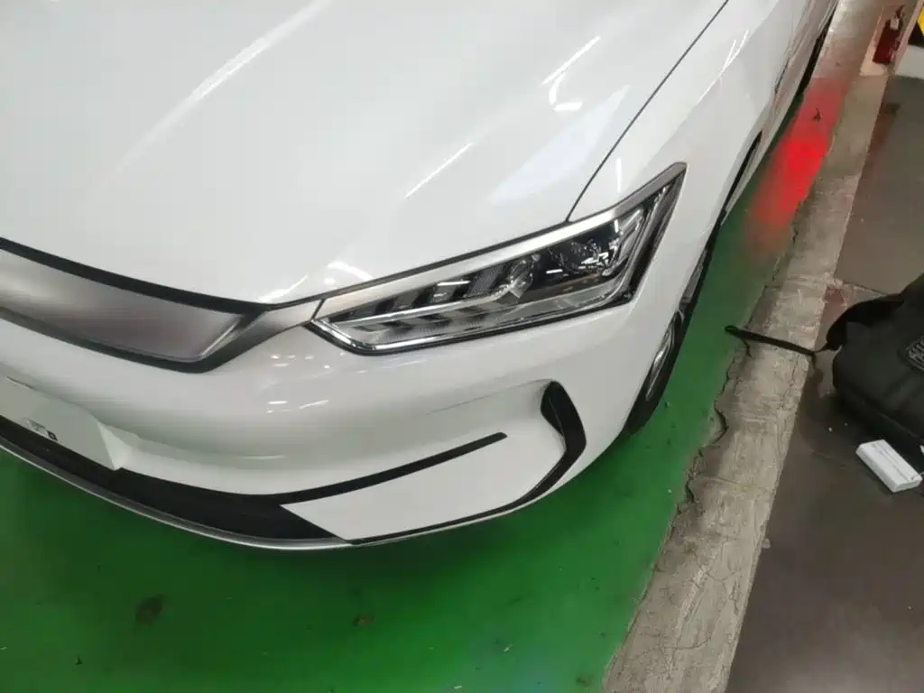 BYD Qin PLUS 2022 — фото 24