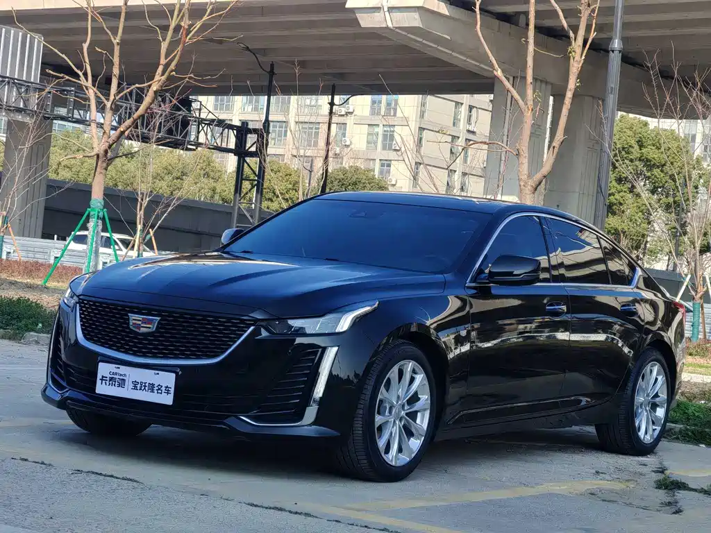 Cadillac CT5 2023 — фото 1