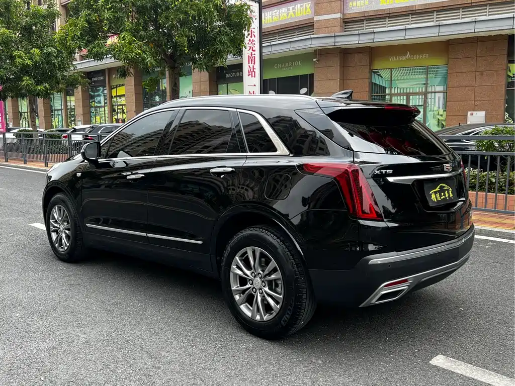 Cadillac XT5 2020 — фото 4